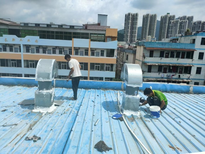 孝昌钢结构屋面涂料维修方法